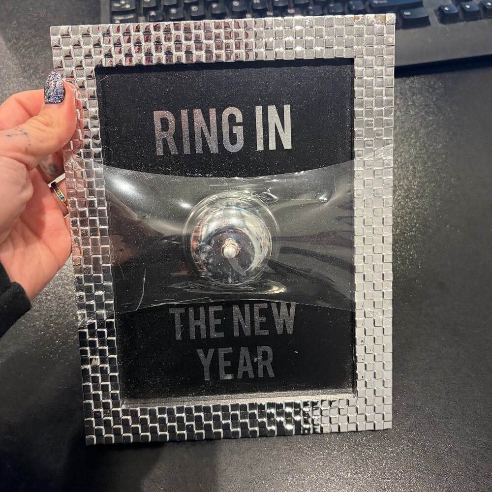 NWT‎ New Years Eve Decor Sign Bell Ring In The New Year Disco Frame